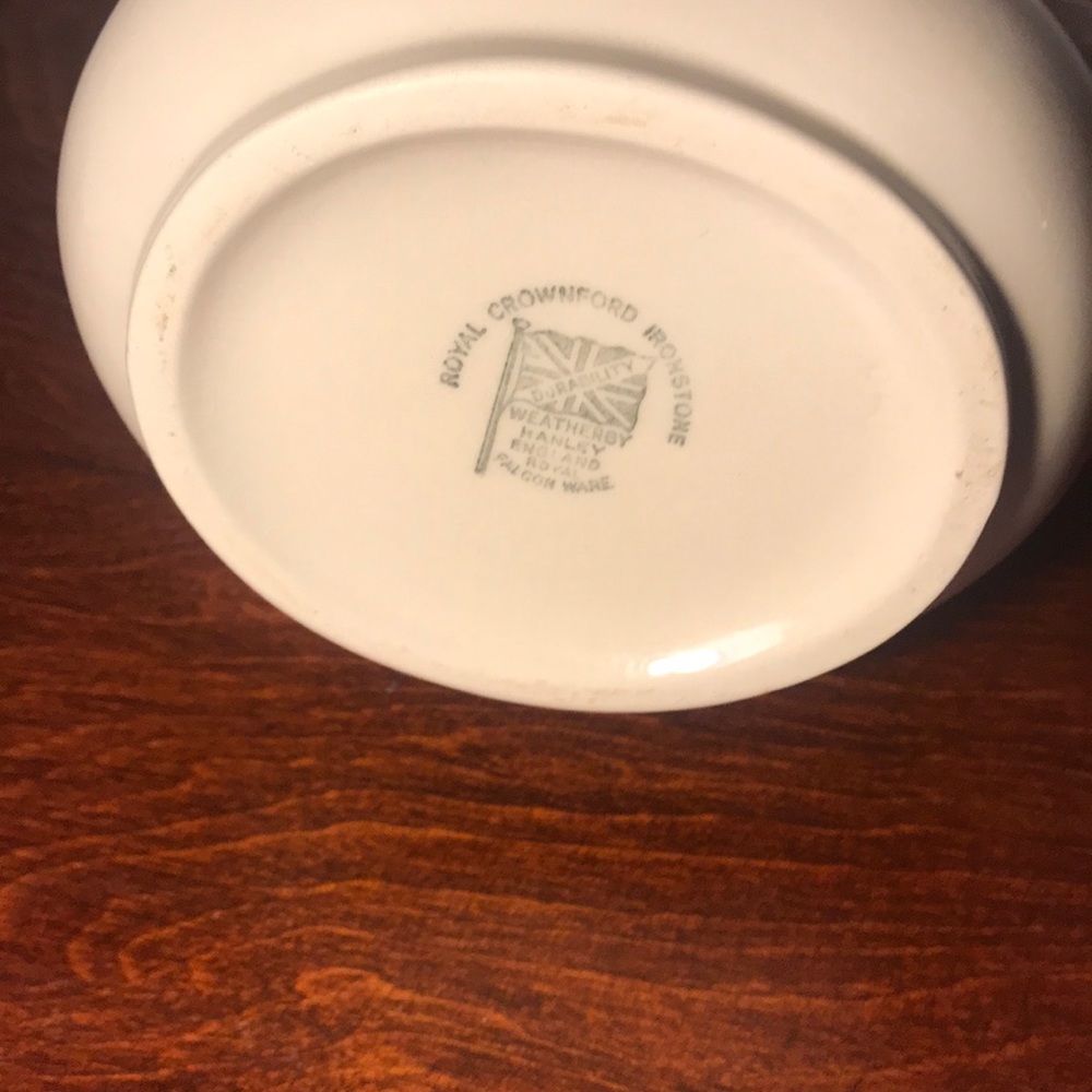 Royal Crownford Ironstone Pitcher Farmhouse VTG - Picture 7 of 16